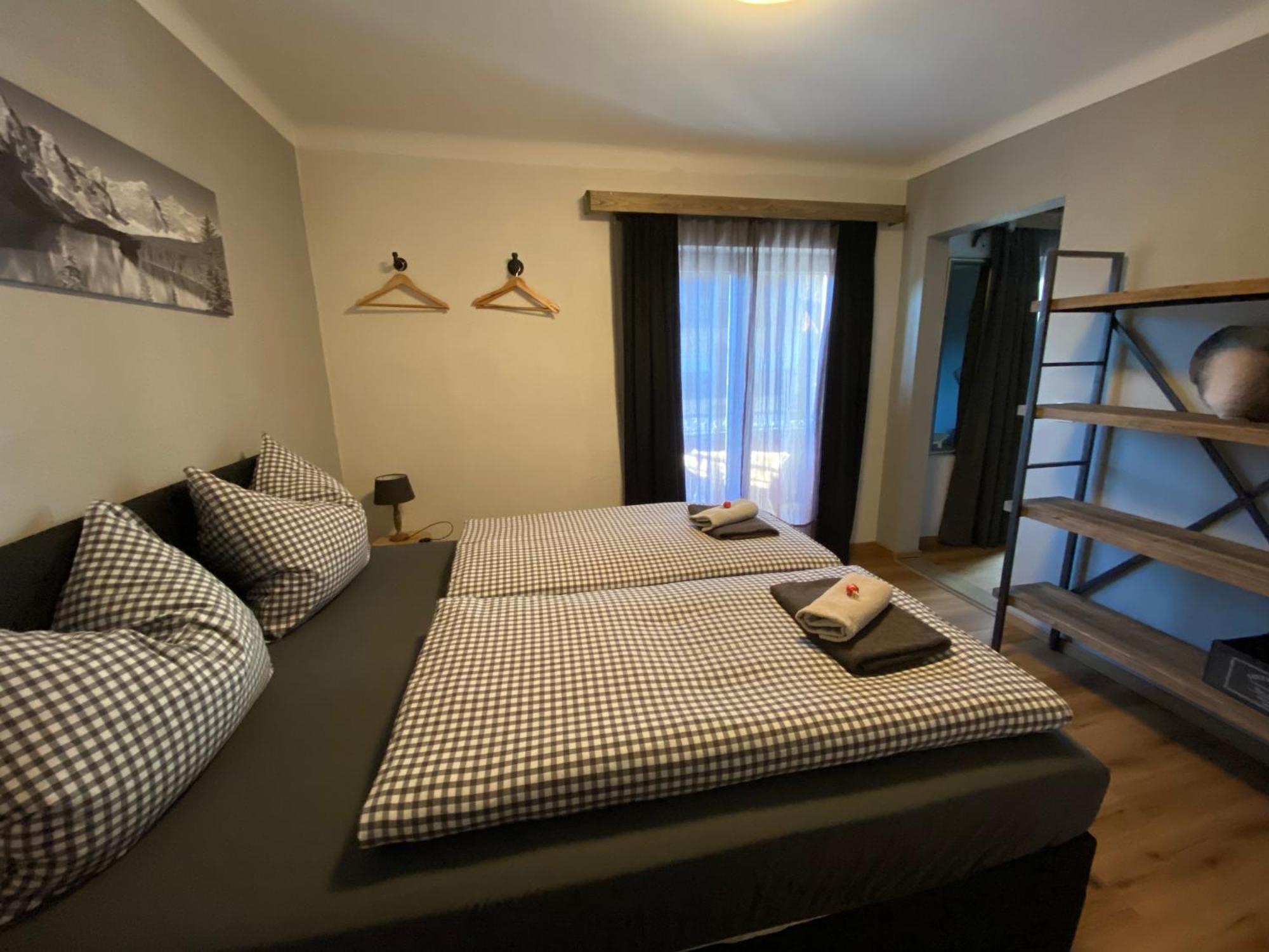 Appartement Kuhglocken Ferienhaus Fuenf Sinne Döbriach Exterior foto